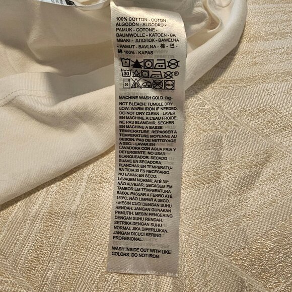 !!!NWT!!! Men’s 100% Cotton White Levi T-Shirt Irregular, Small - Picture 7 of 7